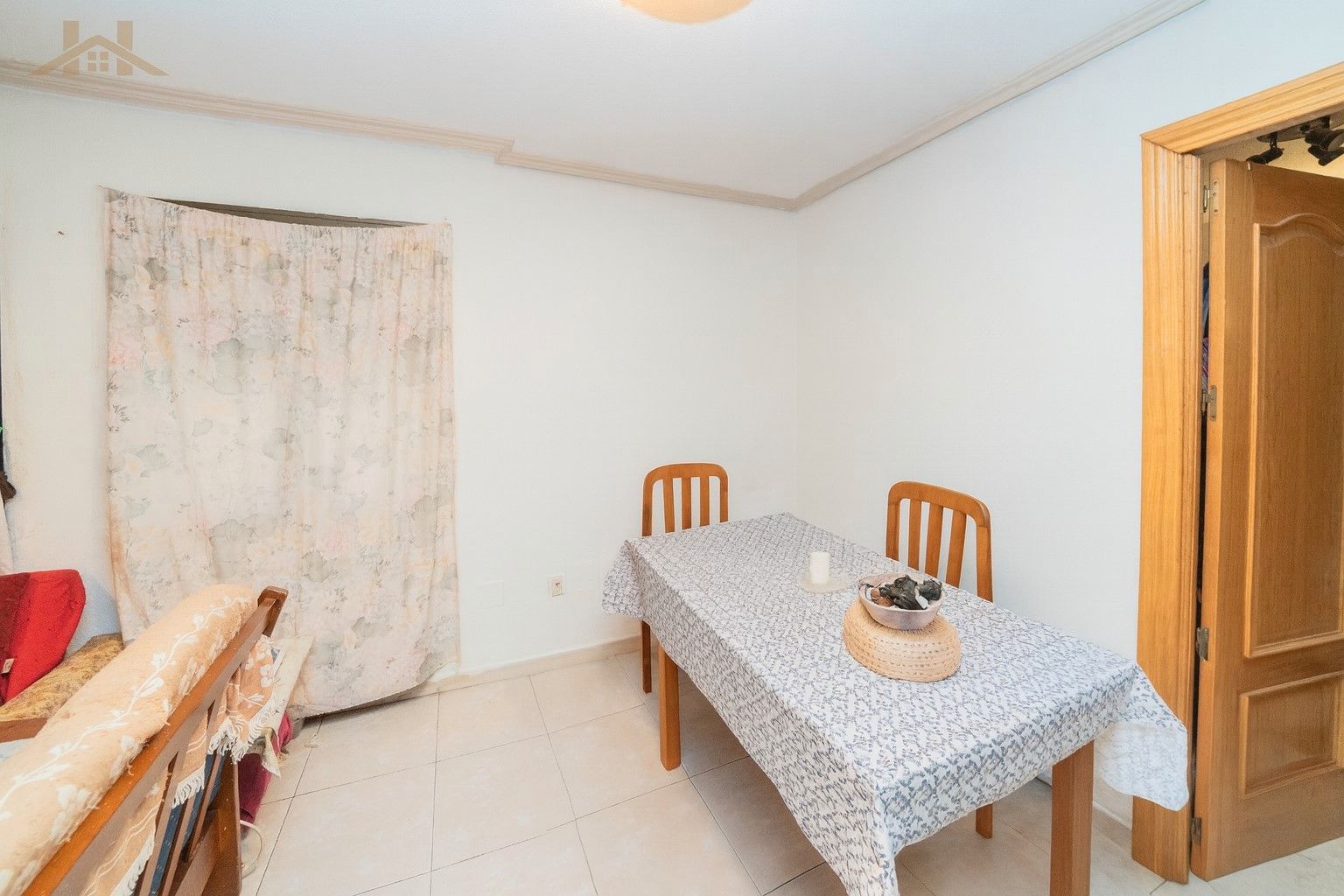 Menjador de Pis en venda en San Lorenzo de El Escorial amb Calefacció