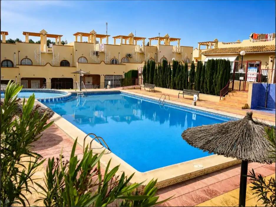 Duplex avec piscine à vendre à Orihuela Costa, imagen 3