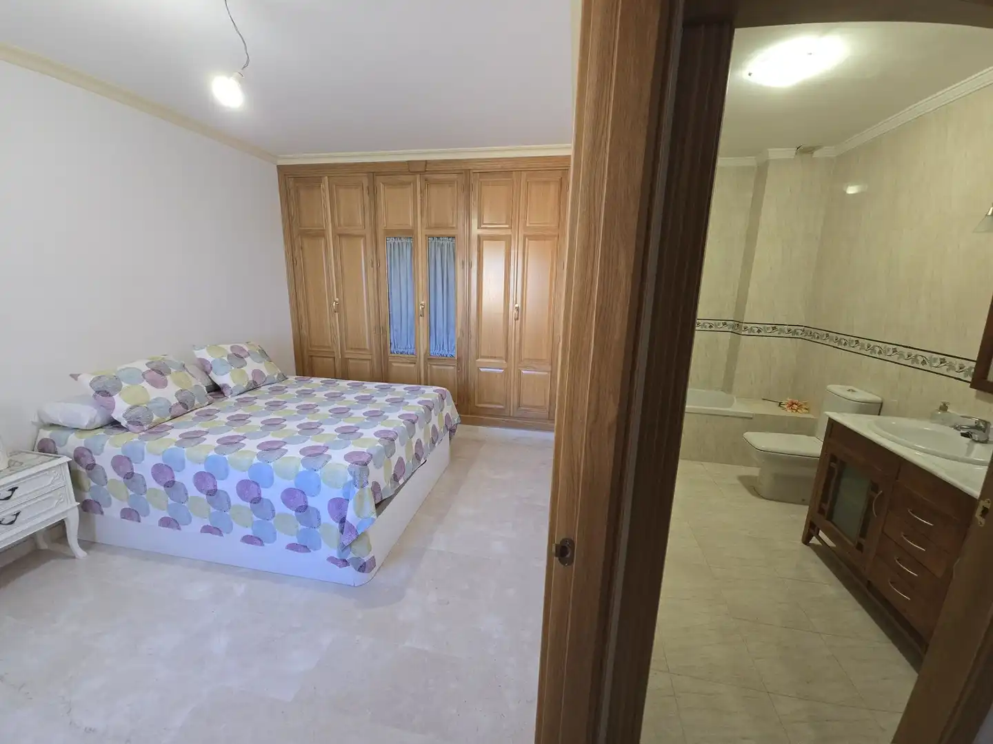 Habitación de Ático de alquiler en Padul con Aire acondicionado, Terraza y Amueblado