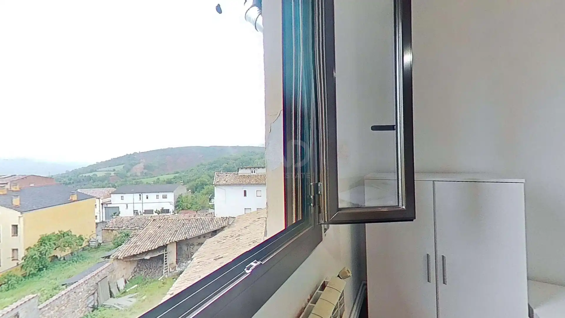 Schlafzimmer von Wohnung zum Verkauf in Arén mit Heizung