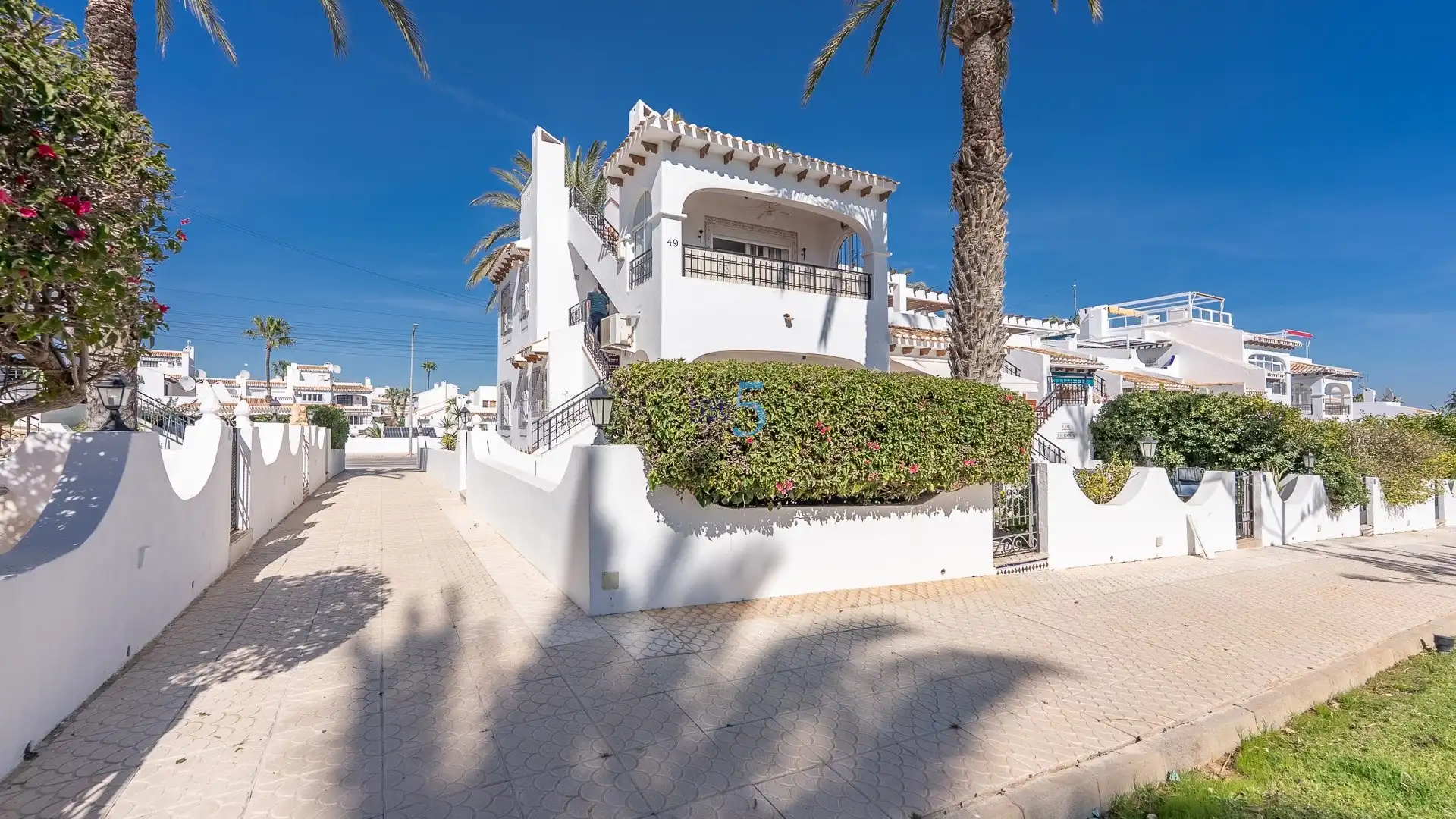 Flat with terrace for sale in Orihuela Costa, imagen 2
