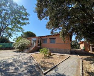 Vista exterior de Casa o xalet en venda en Hontoba amb Terrassa