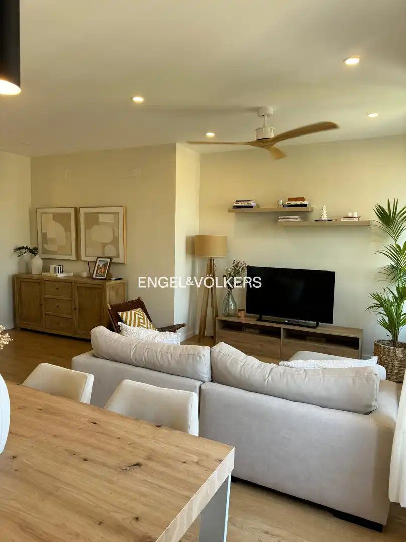 Sala de estar de Piso de alquiler en Madrid con Calefacción, Parquet y Balcón