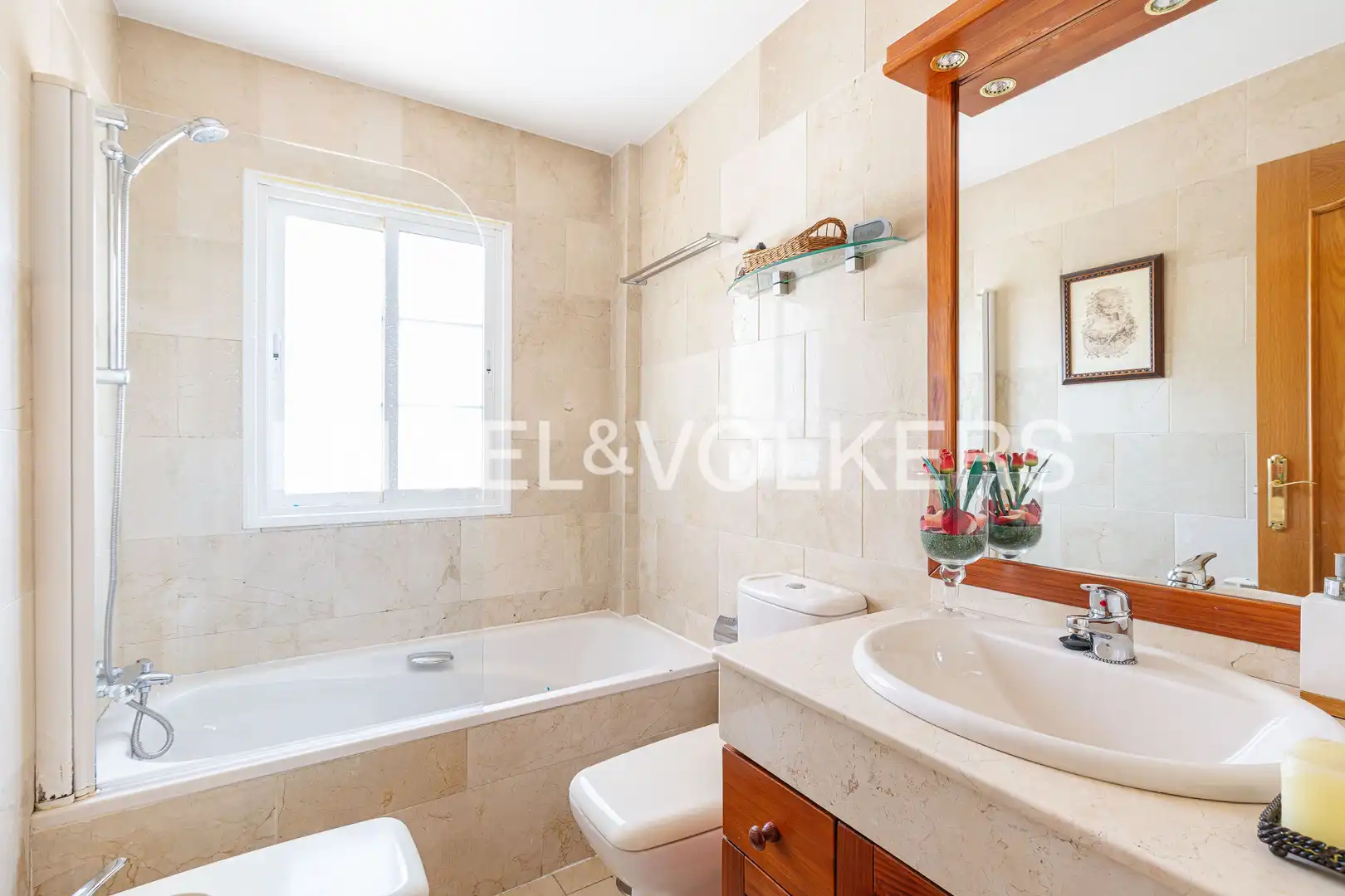Badezimmer von Wohnung zum Verkauf in Majadahonda mit Heizung, Privatgarten und Parkett