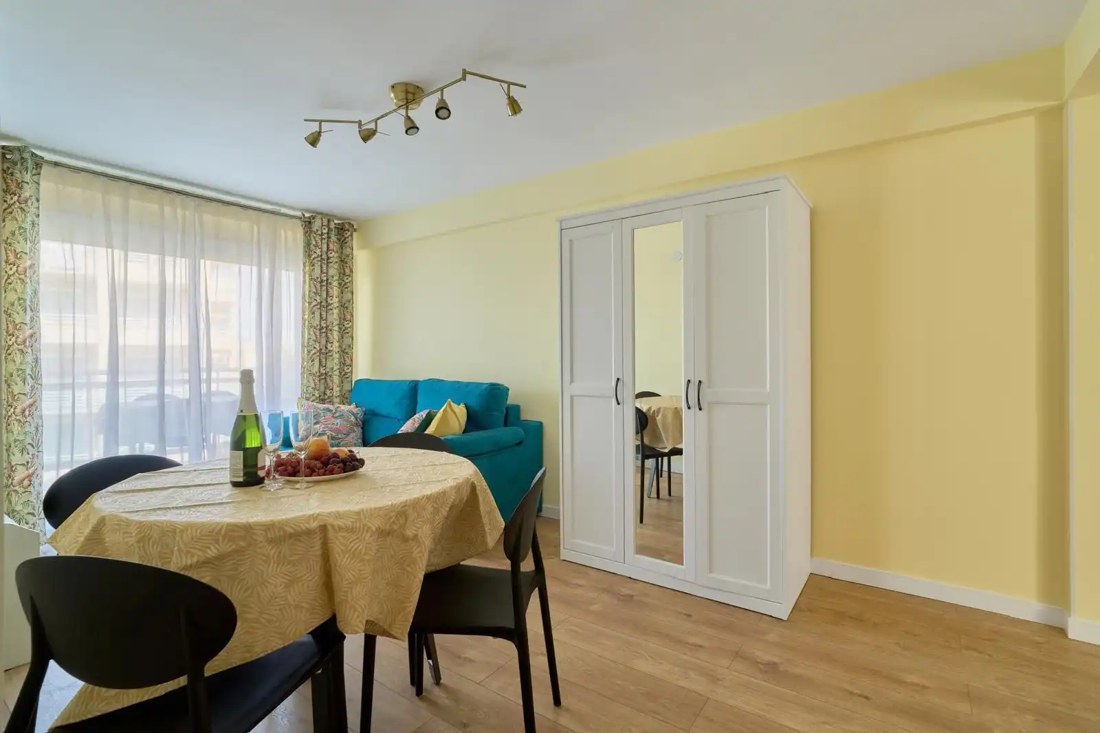 Piso con terraza en venta en Penedes del 6, imagen 3