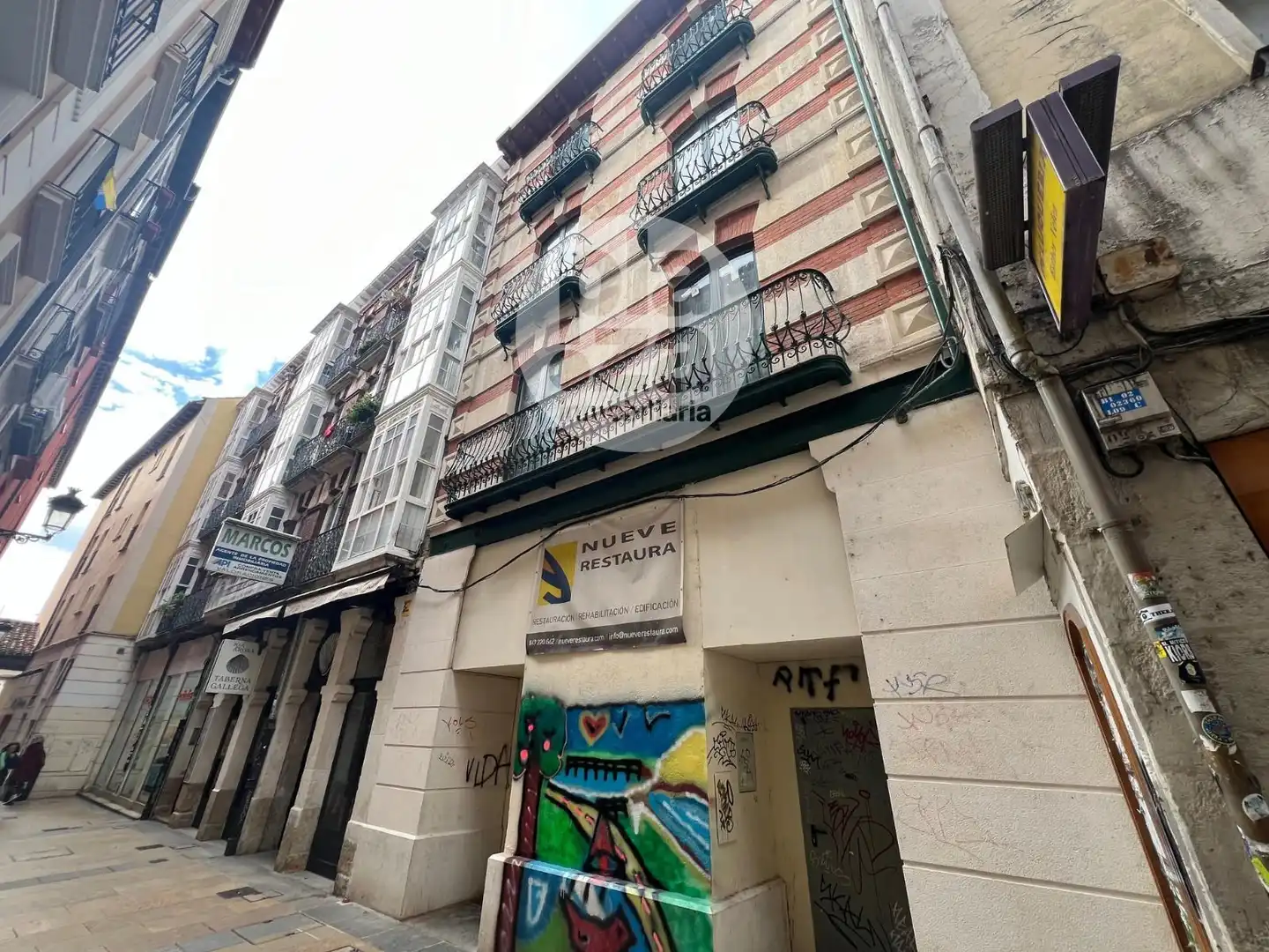 Vista exterior de Edificio en venta en Burgos