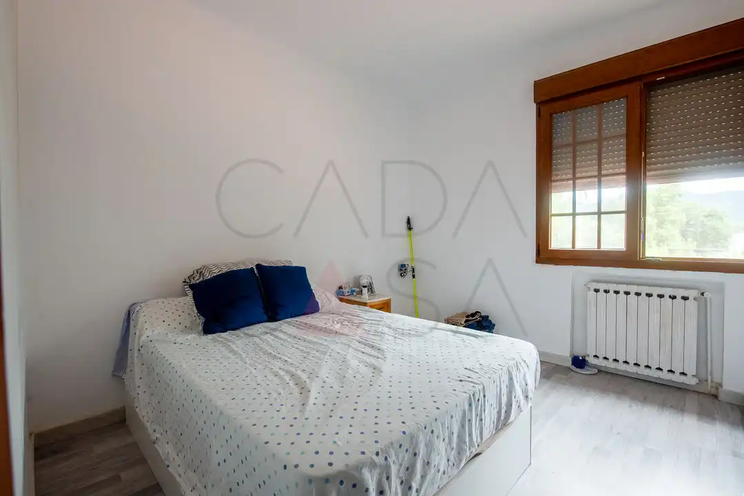 Dormitori de Casa o xalet en venda en El Astillero   amb Calefacció i Jardí privat