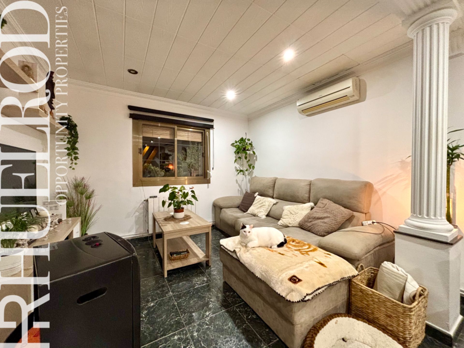 Living room of Duplex for sale in Mataró  with Air Conditioner, Heating and Terrace