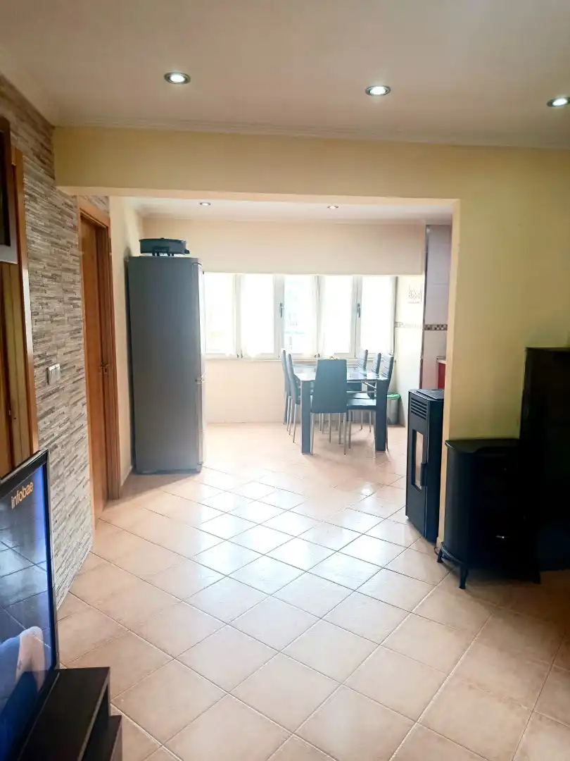 Cocina de Piso en venta en Aller con Calefacción, Trastero y Amueblado