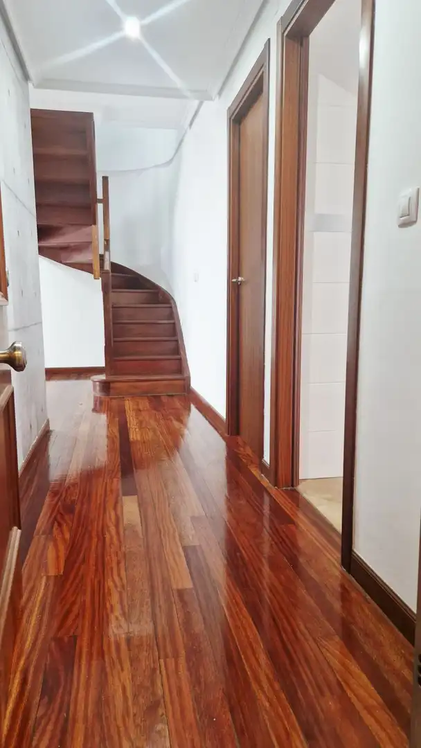 Dúplex en venda en Torrelavega  amb Calefacció i Balcó