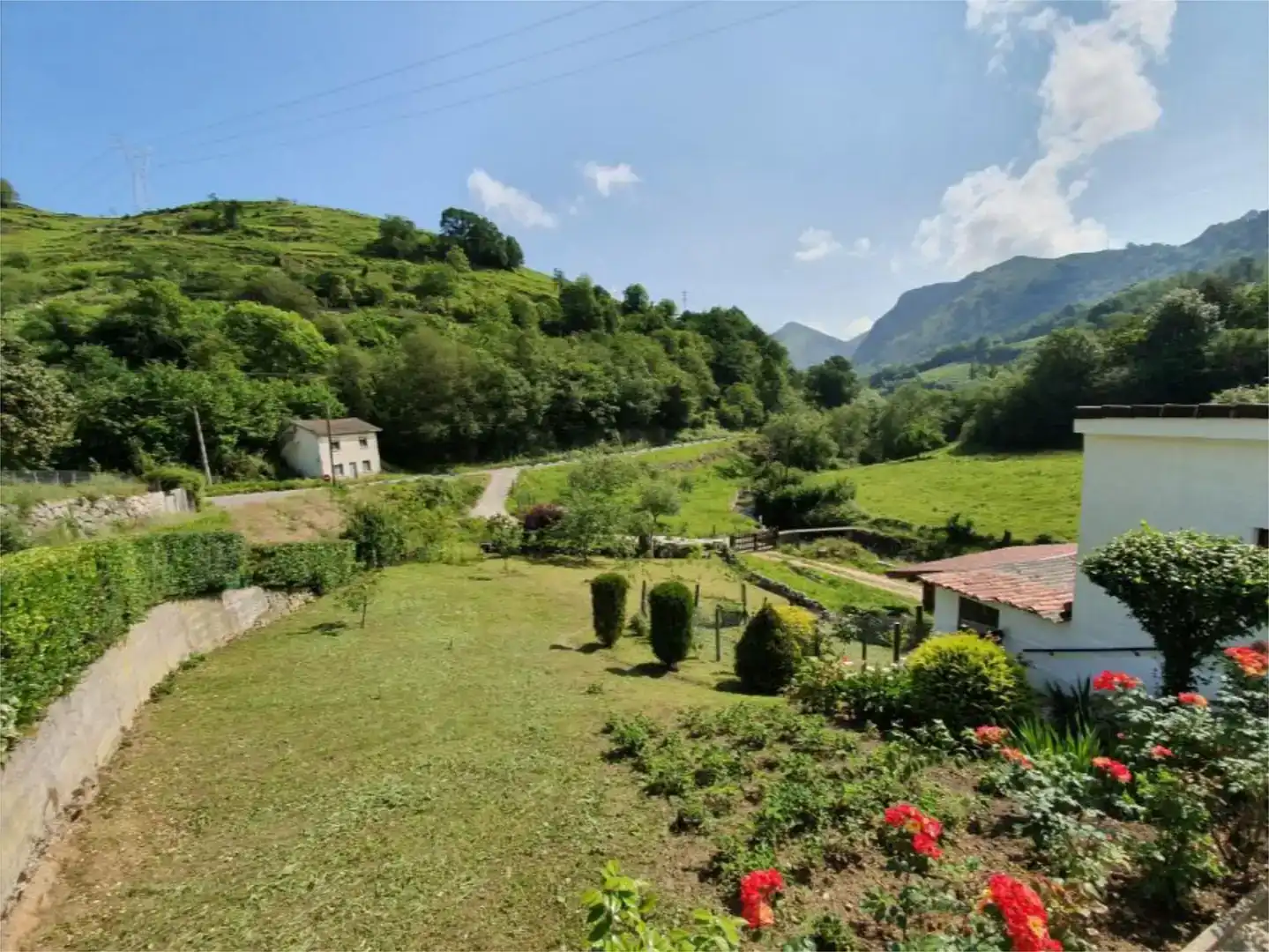 Jardí de Planta baixa en venda en Morcín amb Jardí privat, Parquet i Moblat