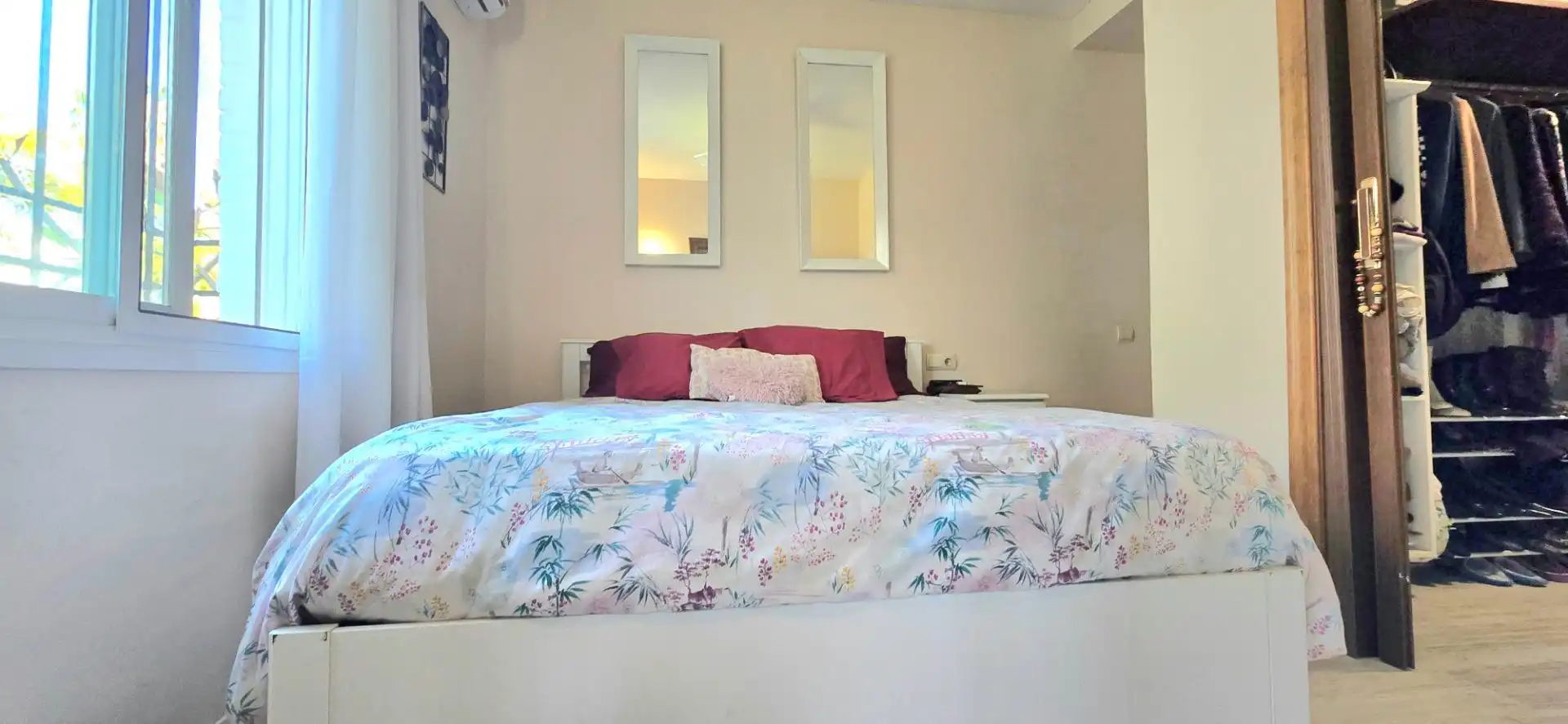 Dormitori de Planta baixa en venda en Marbella amb Aire condicionat, Jardí privat i Terrassa