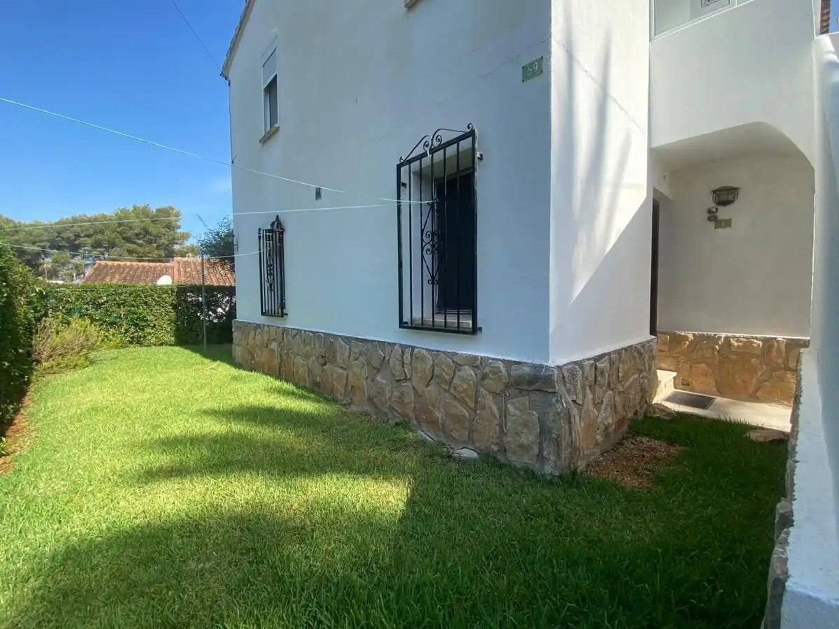 Vista exterior de Apartamento en venta en Dénia con Terraza, Piscina y Piscina comunitaria