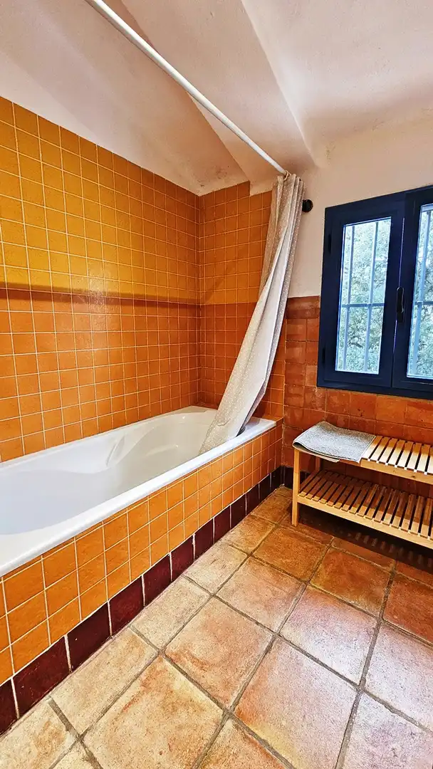 Baño de Finca rústica en venta en Santa Ana la Real con Calefacción, Jardín privado y Terraza