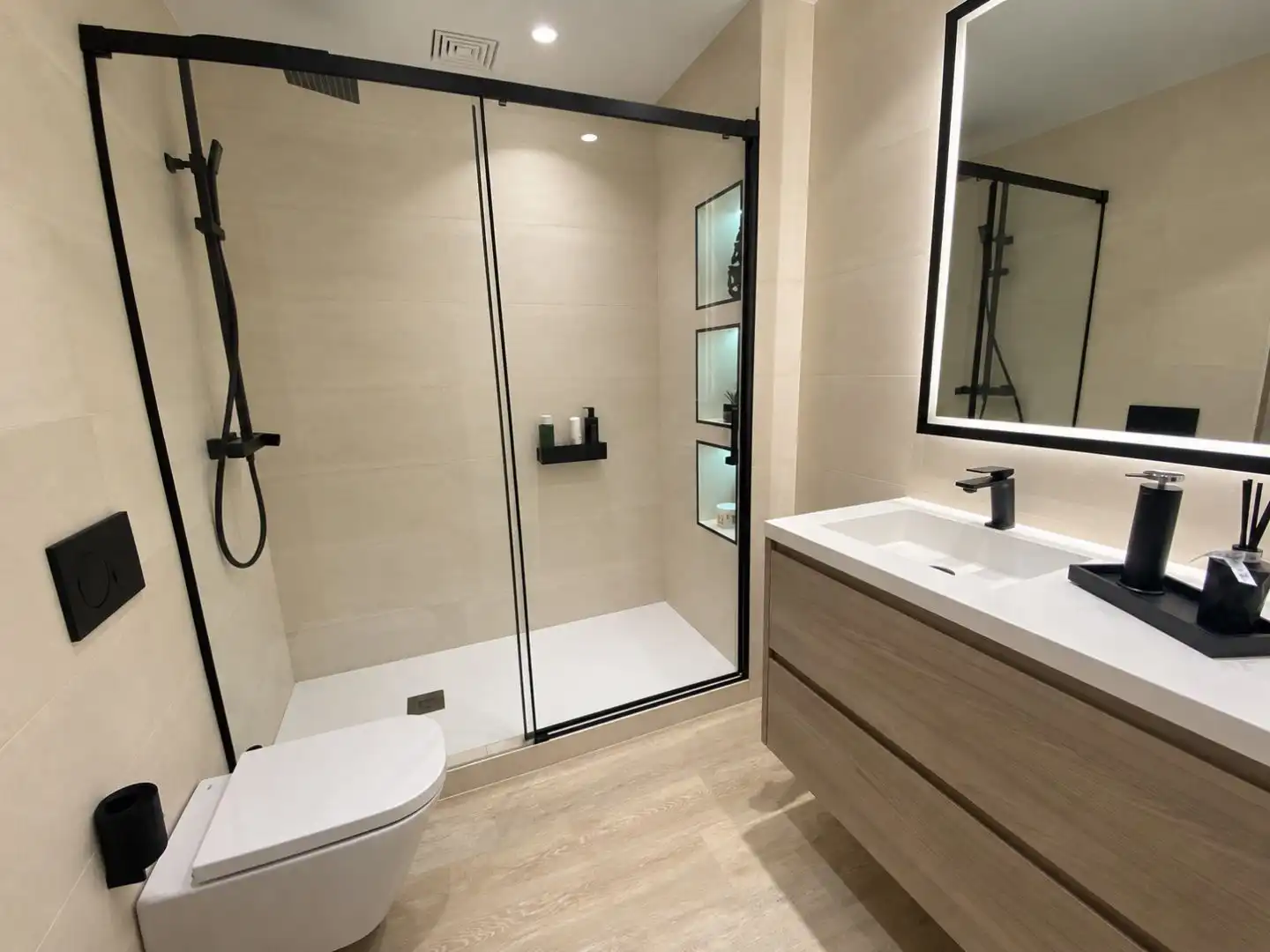 Baño de Dúplex en venta en Inca con Aire acondicionado, Terraza y Balcón