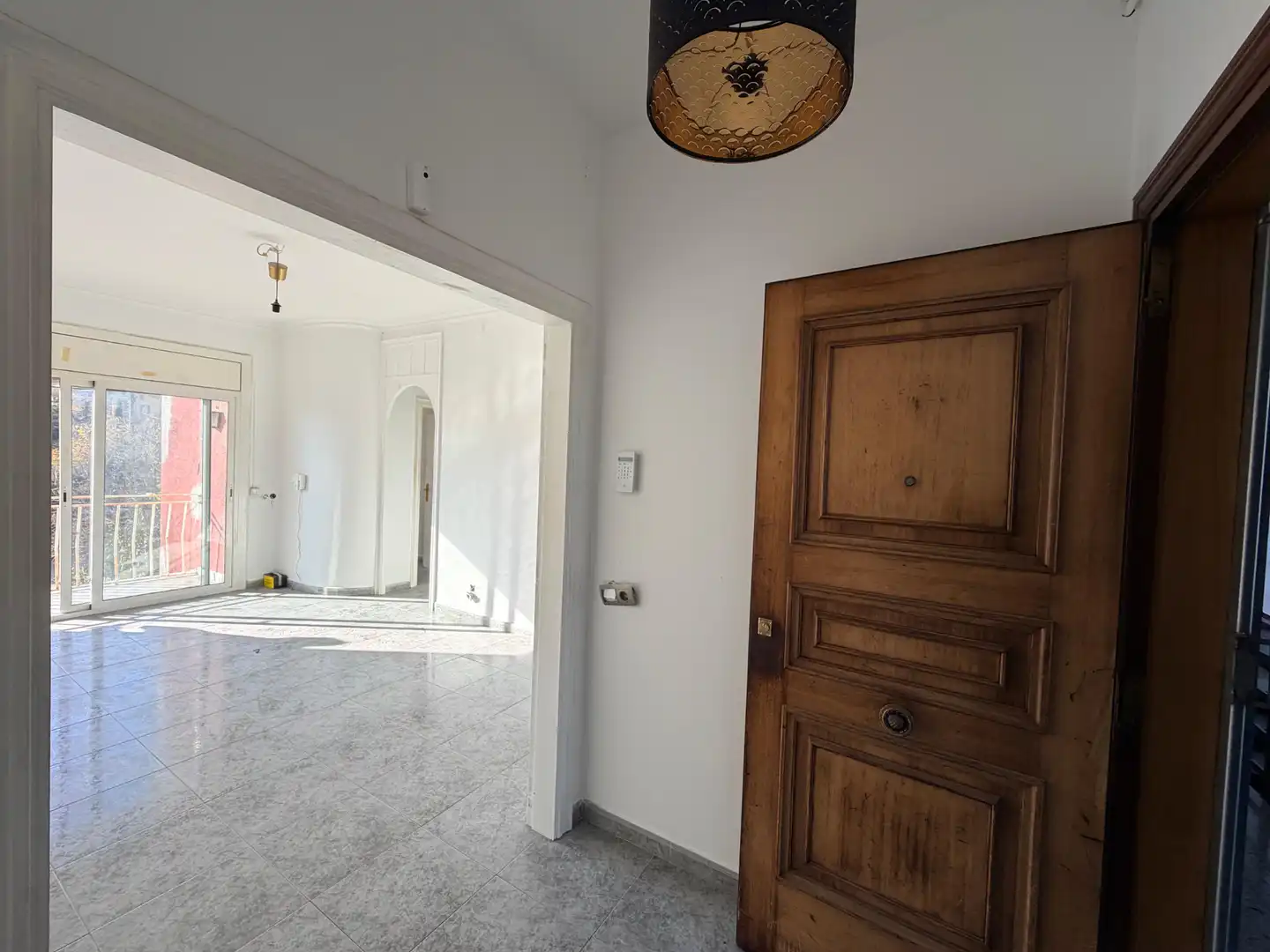 Piso en venta en Terrassa con Balcón y Alarma
