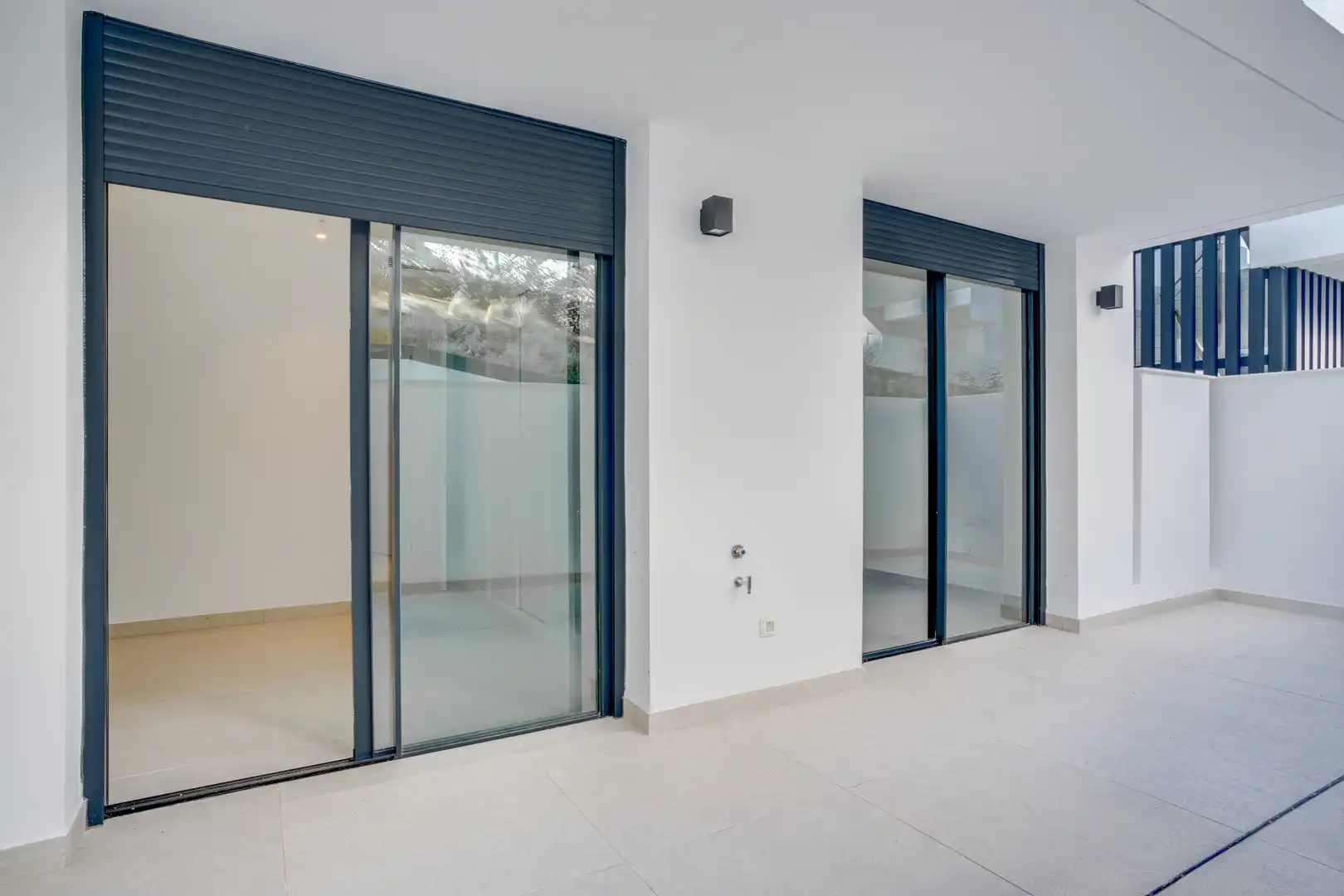 Ground floor for sale in Marbella  with Air Conditioner, Private garden and Terrace