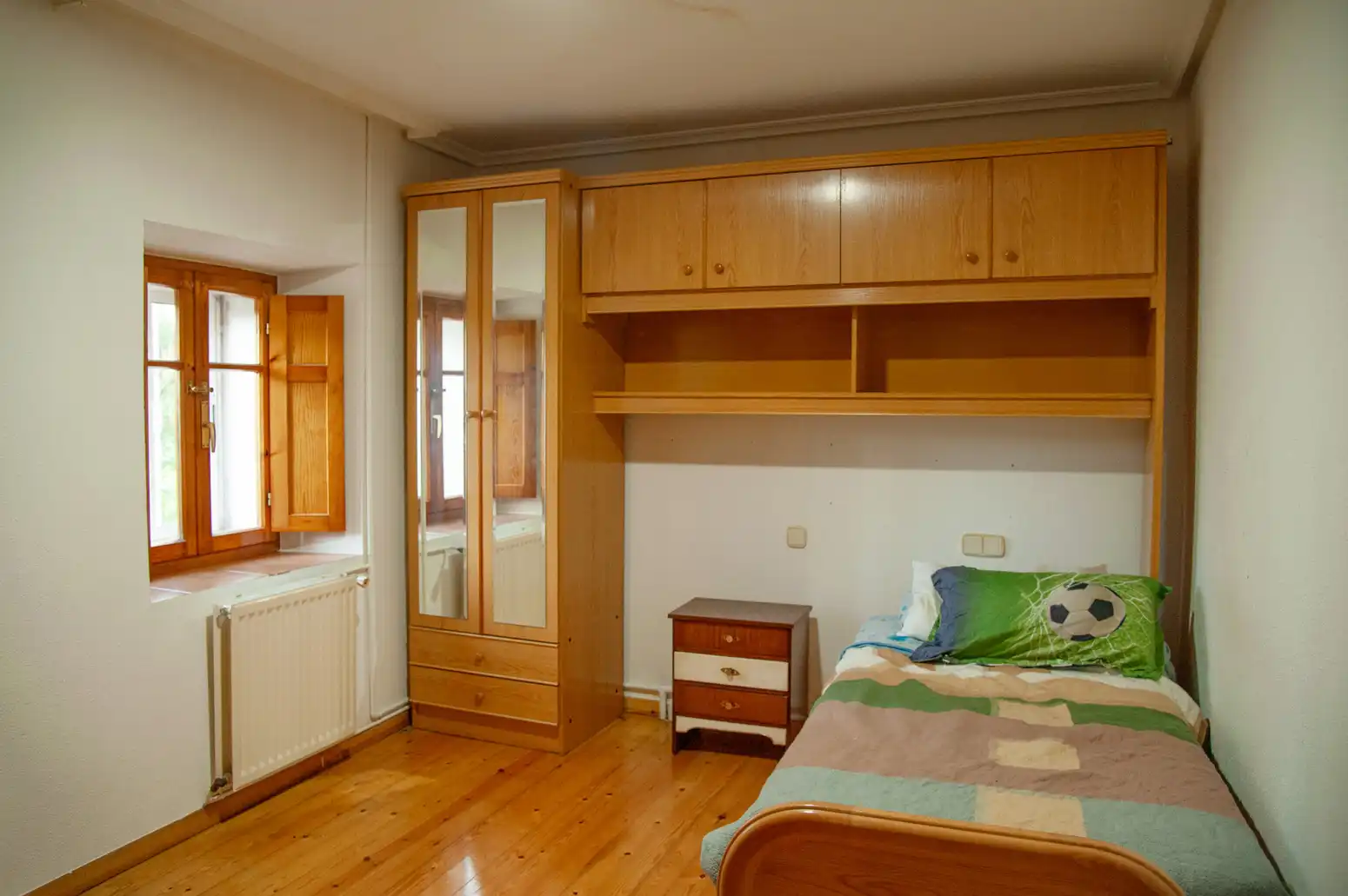 Bedroom of Detached homes for sale in Reinosa  with Heating and Private garden