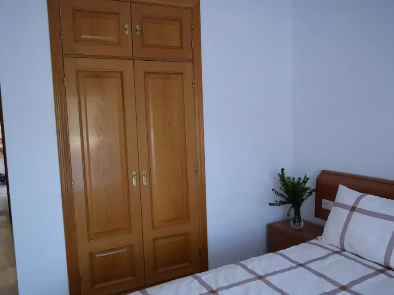 Schlafzimmer von Wohnung zur Miete in Benalmádena mit Klimaanlage und Schwimmbad