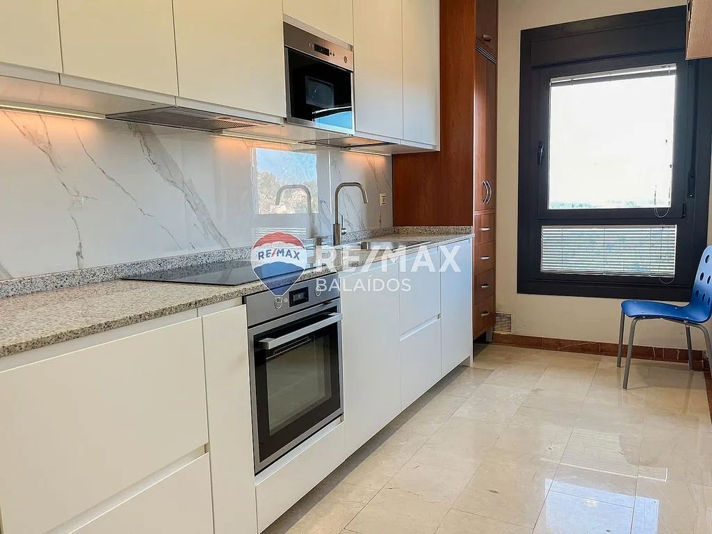 Cuina de Pis en venda en As Neves   amb Calefacció, Traster i Moblat