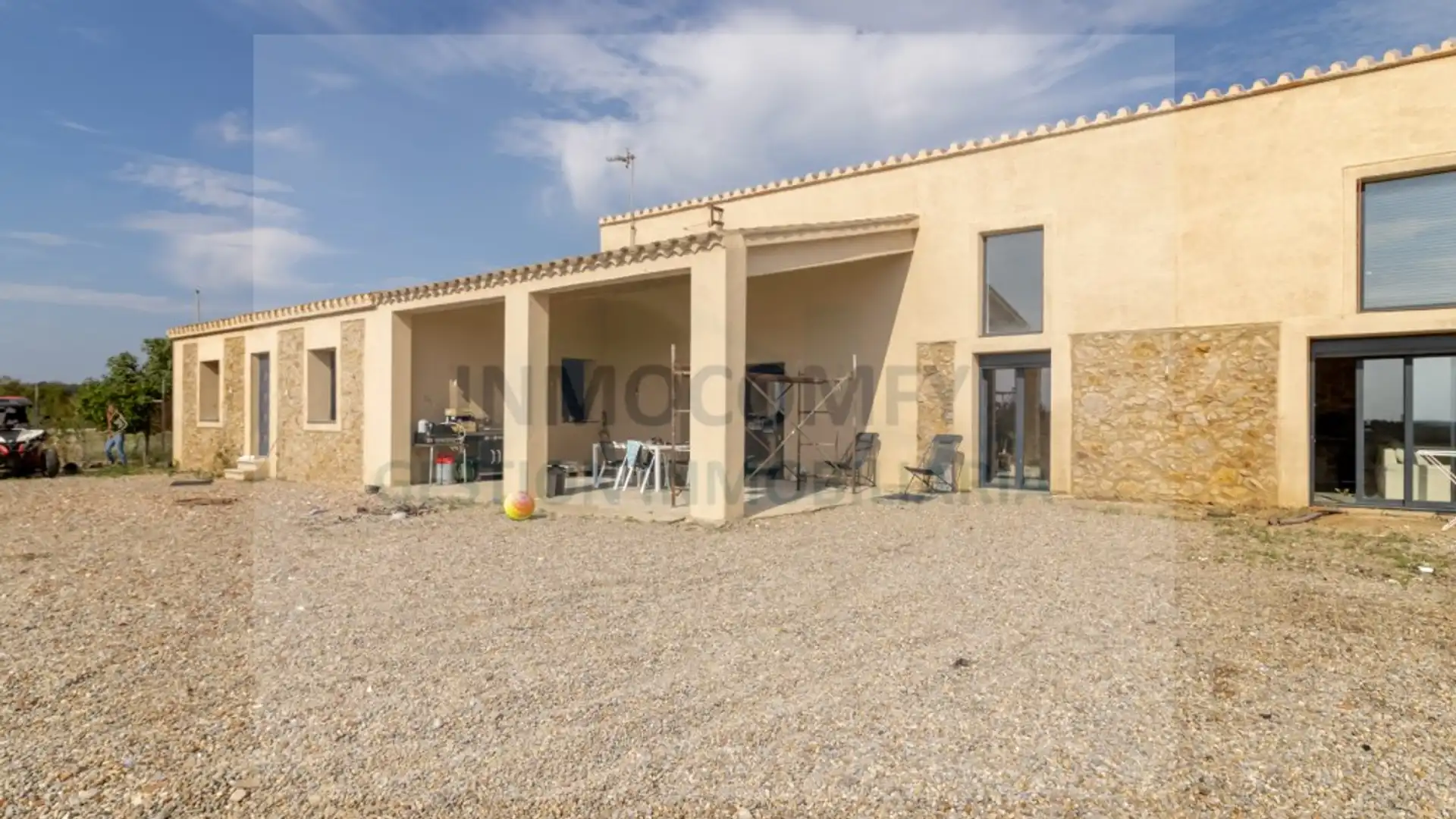 Vista exterior de Casa o xalet en venda en La Tallada d'Empordà