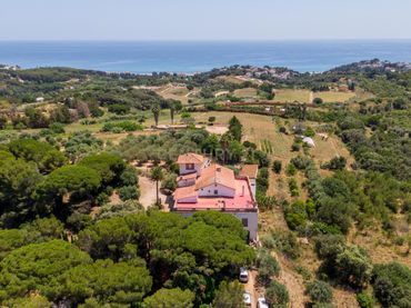 Maison rustique avec jardin à vendre à Arenys de Mar, Spain