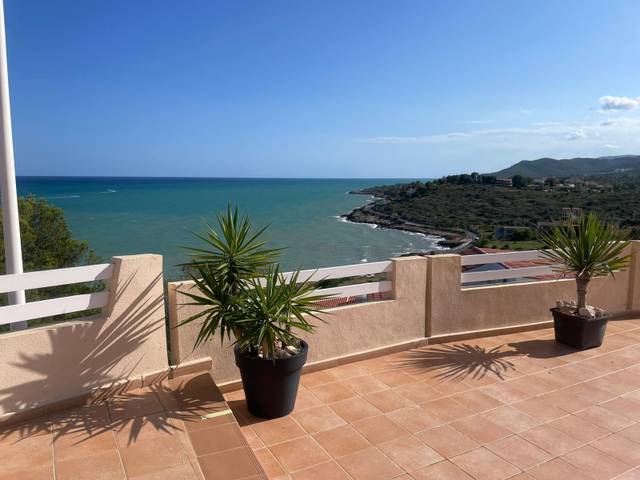 Casa adosada en Venta en Las Atalayas - Urmi - Cerro de Mar