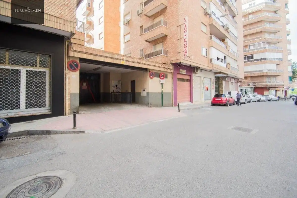 Aparcament en venda a Calle Calle Flores