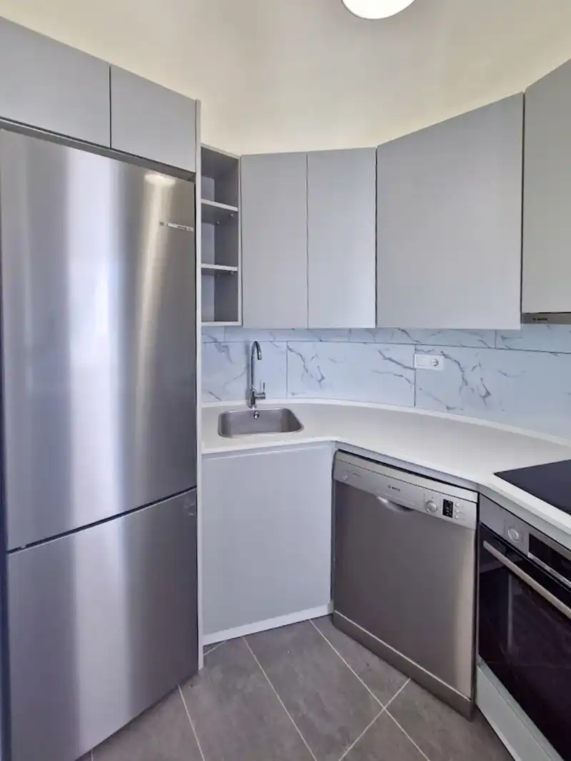 Cuina de Apartament en venda en Estepona amb Terrassa, Piscina i Piscina comunitària