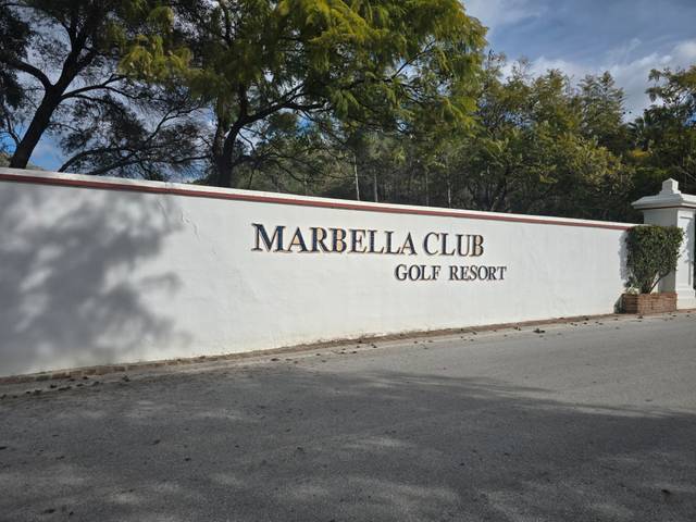 Casa-chalet en Venta en Urbanizacion Caserias del Esperonal, 12 en Montemayor - Marbella Club