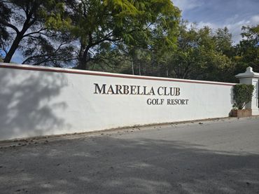 Casa con balcón en venta en Urbanizacion Caserias del Esperonal 12