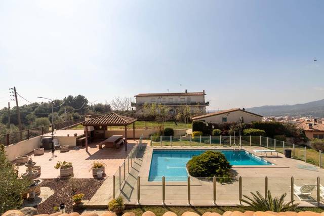 Casa-chalet en Venta en Olleta en Eixample - Can Bogunyà