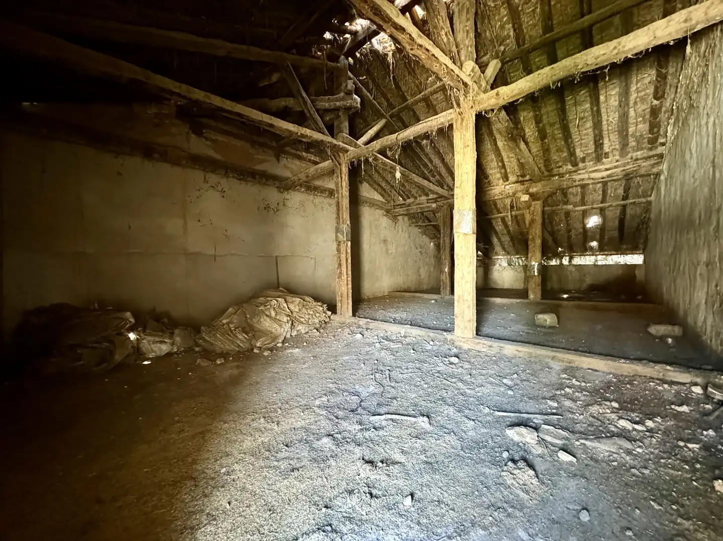 Casa adosada en venta en Pozorrubielos de la Mancha con Calefacción, Trastero y Amueblado