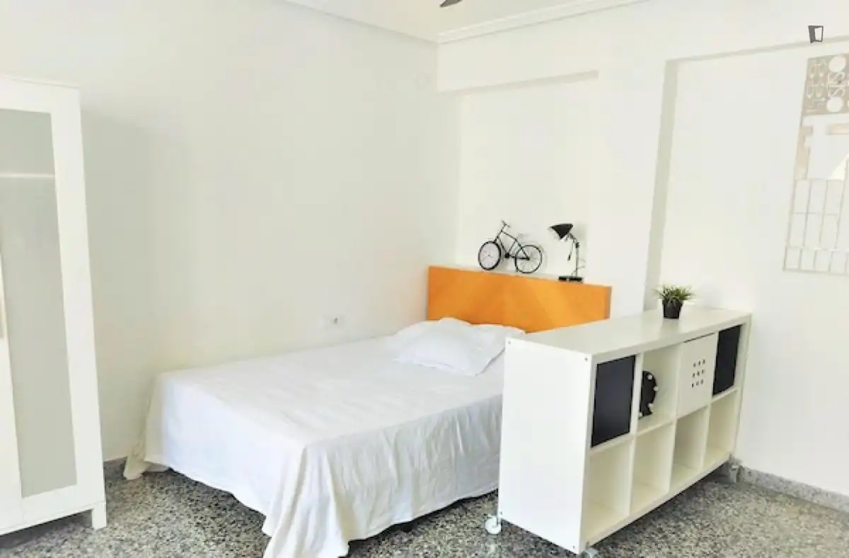 Study for rent in La Creu del Grau