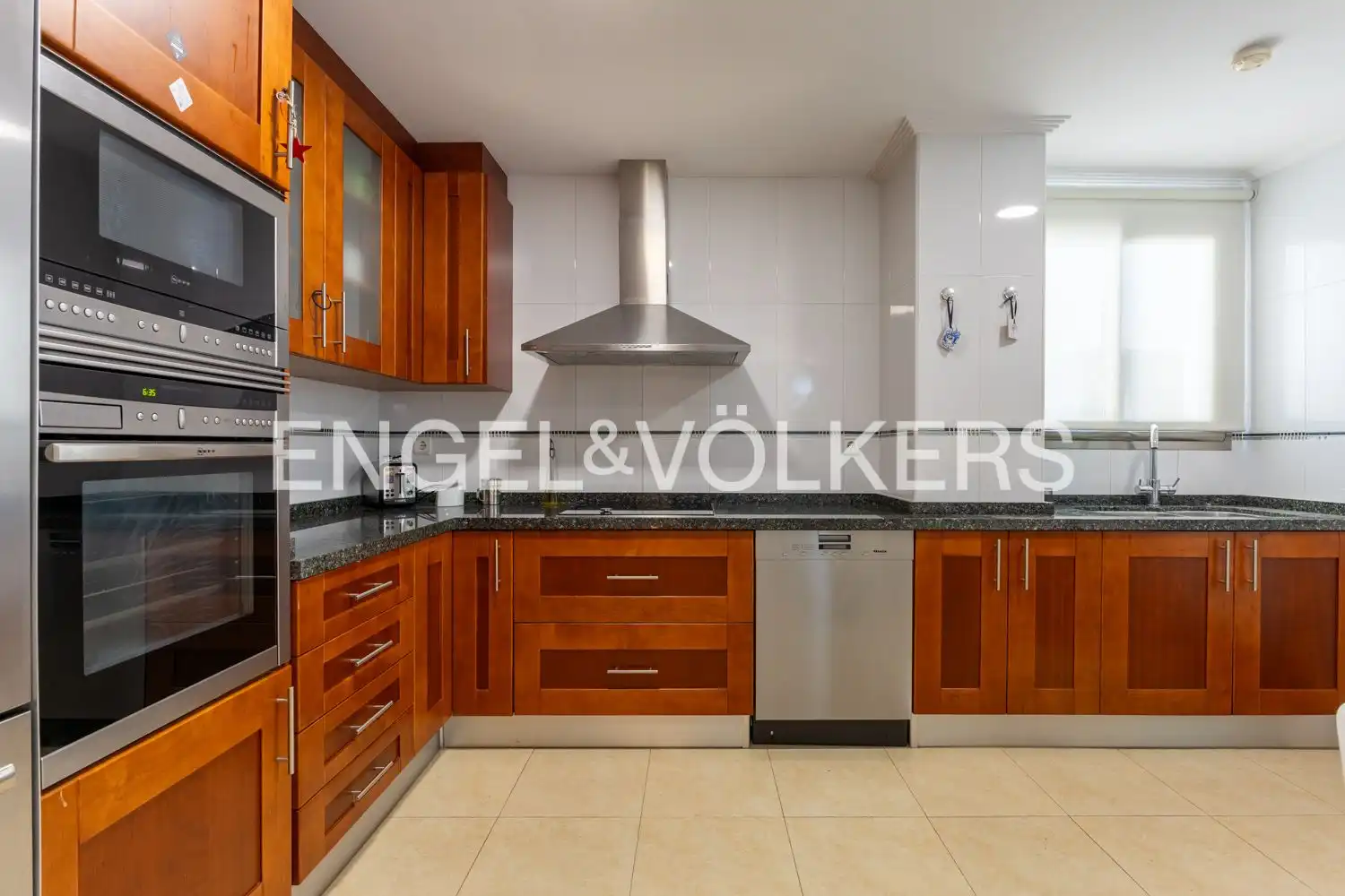Kitchen of Duplexes for sale in Gandia  with Air Conditioner, Heating and Terrace