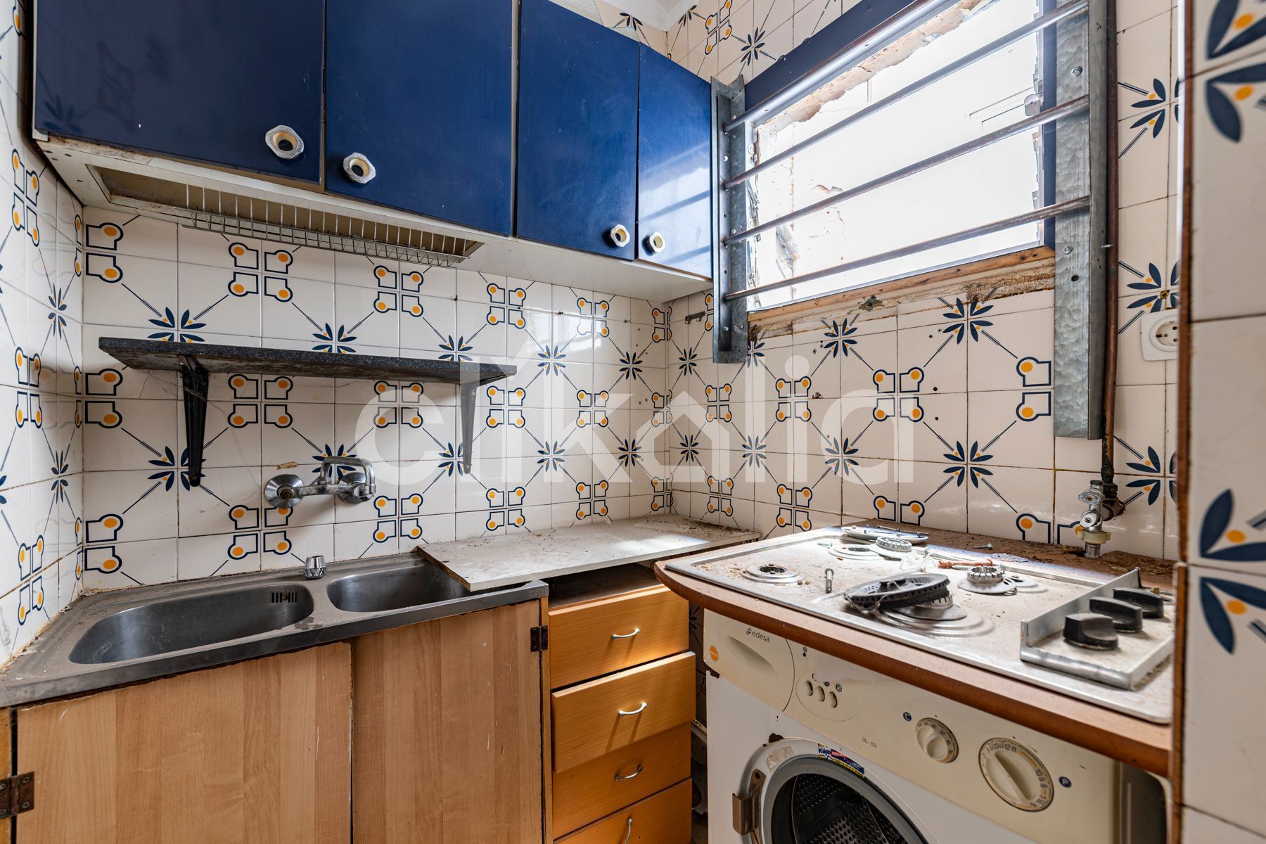 Kitchen of Flat for sale in Santa Coloma de Gramenet