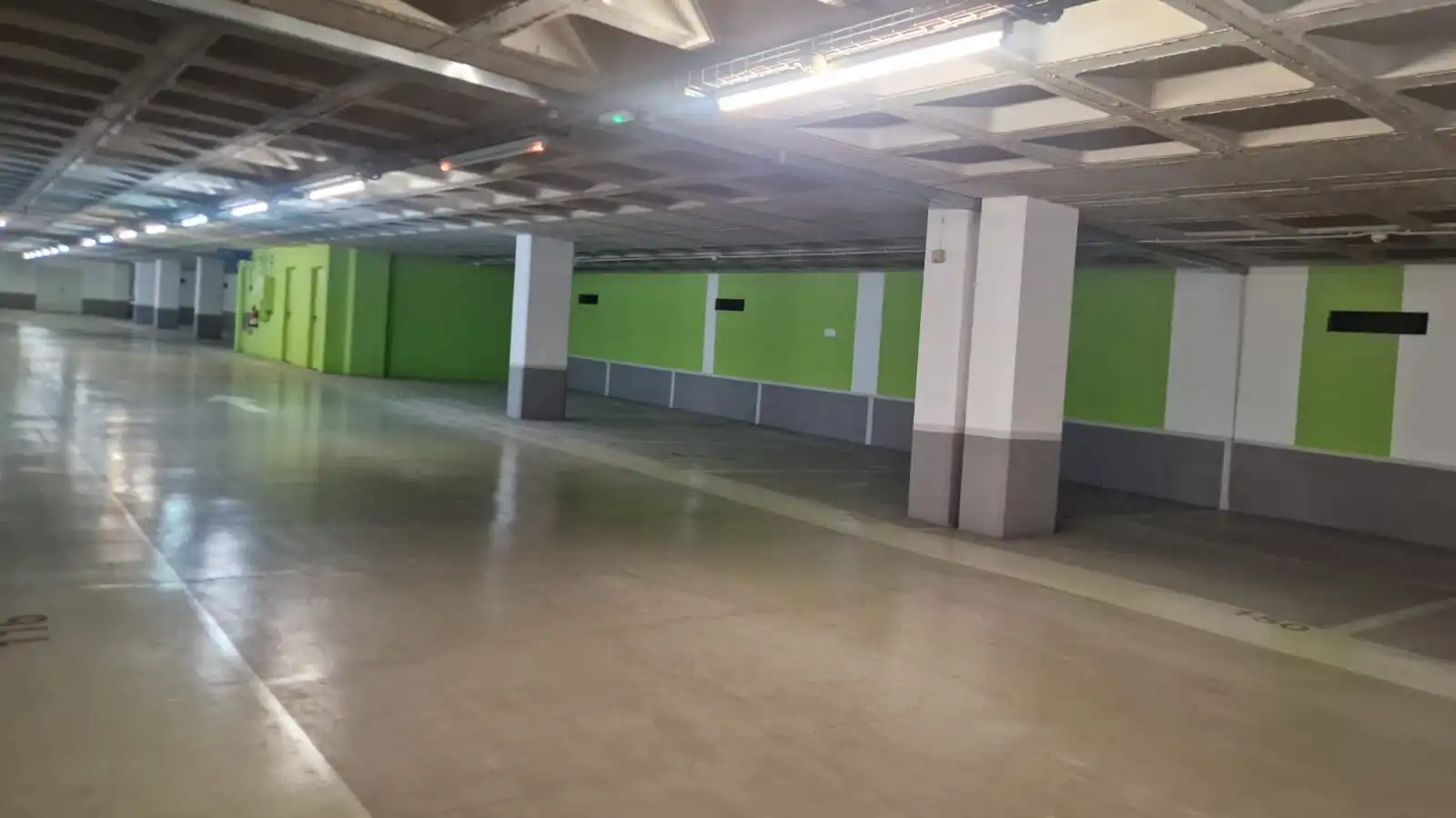 Parkplatz von Garage zum Verkauf in Sant Feliu de Llobregat