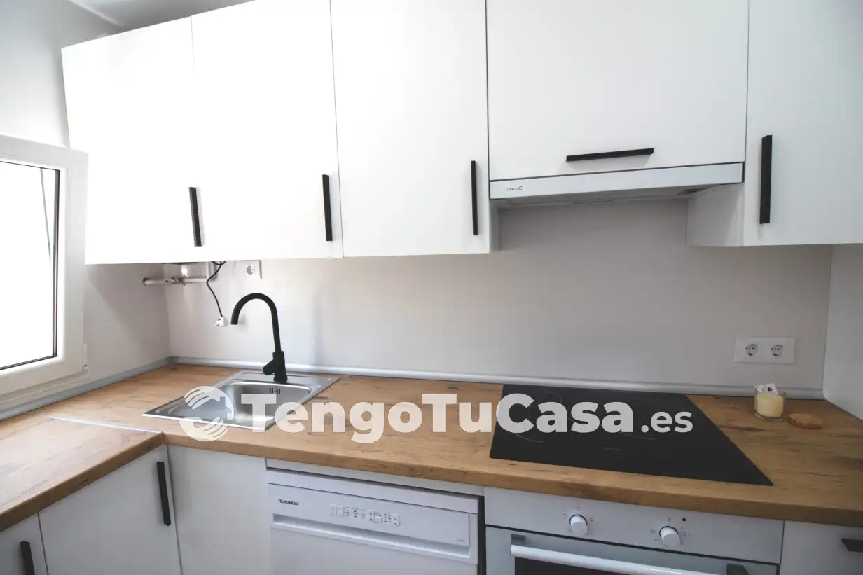 Kitchen of Flat for sale in Madrid  with Air Conditioner, Heating and Parquet flooring