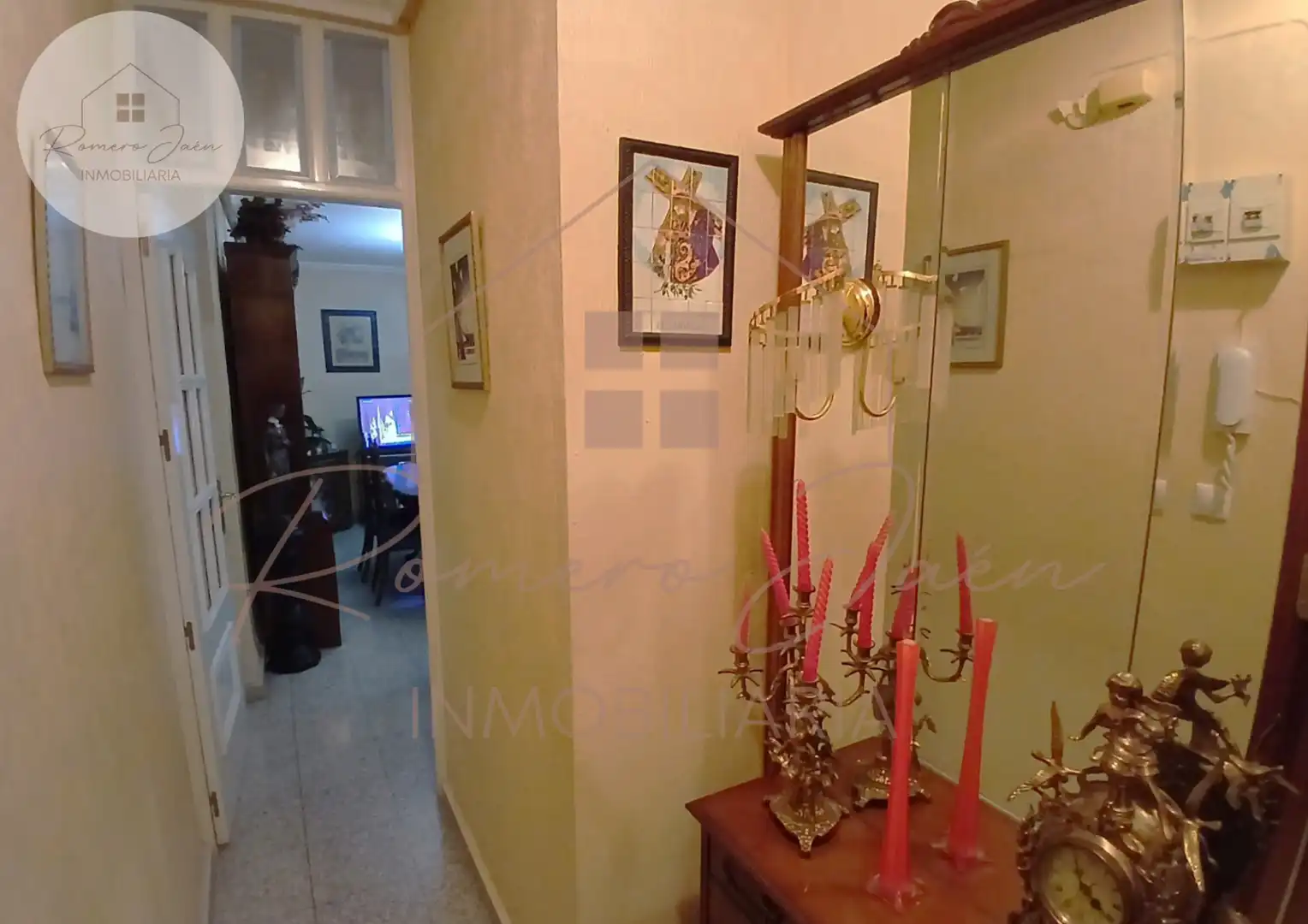 Flat for sale in Jaén  with Air Conditioner and Furnished