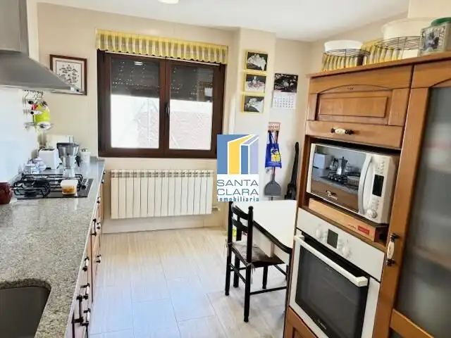 Cuina de Casa o xalet en venda en Moraleja del Vino amb Aire condicionat, Calefacció i Jardí privat