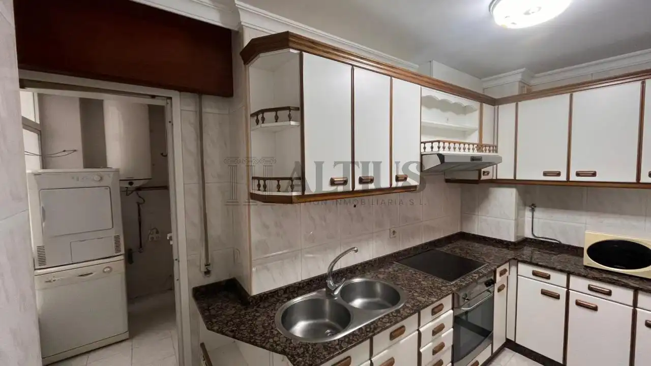Kitchen of Flat for rent in A Estrada , Pontevedra