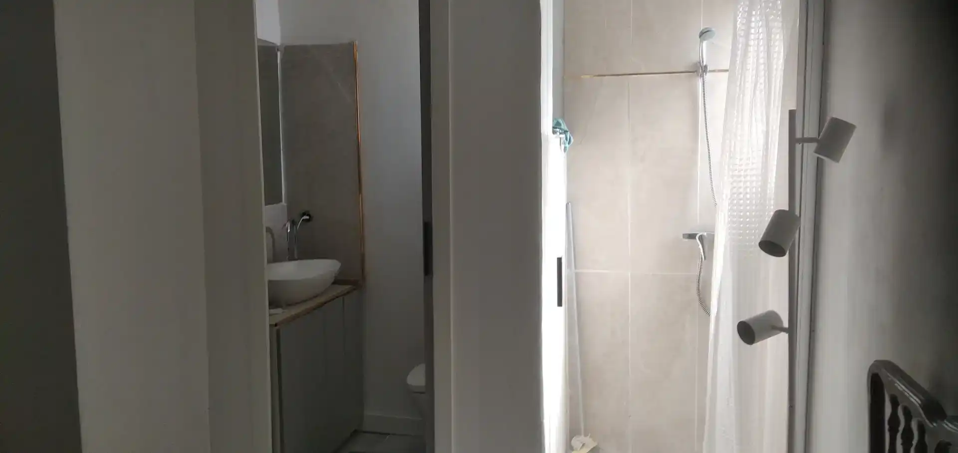 Bany de Pis de lloguer en Valladolid amb Parquet, Moblat i Rentadora