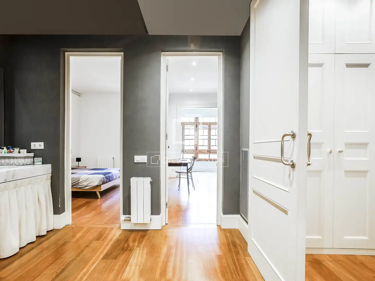 Piso en venta en Barcelona con Calefacción, Amueblado y Balcón