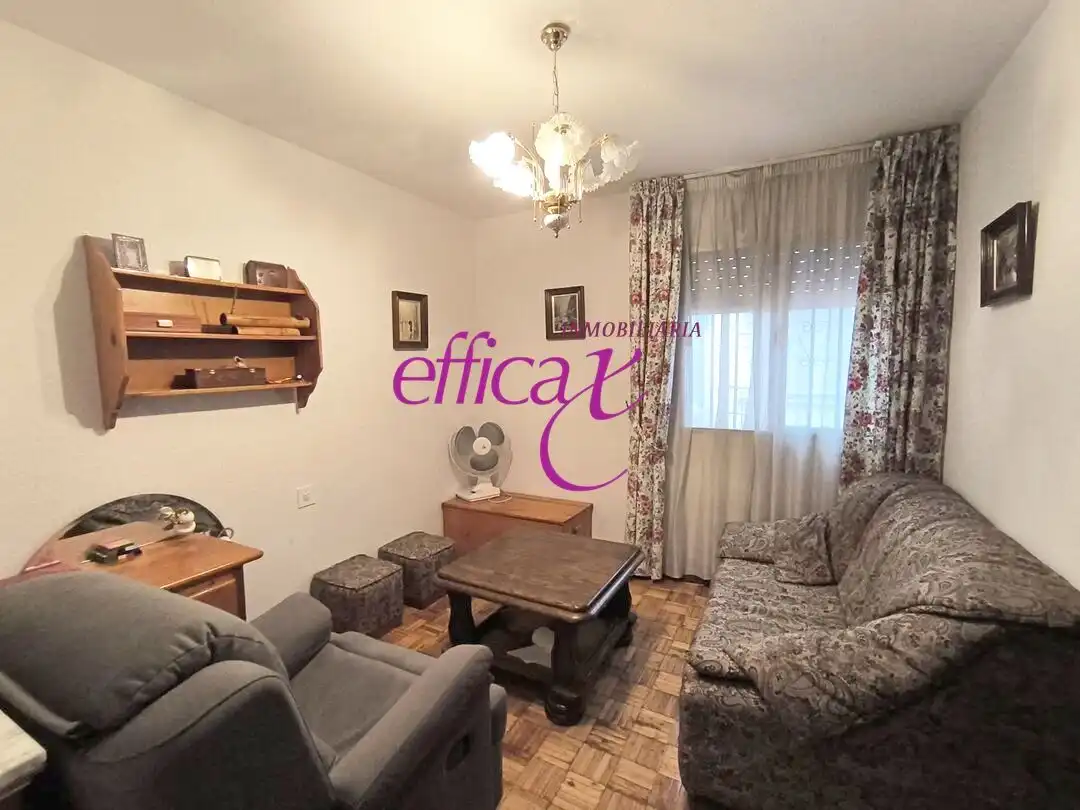 Bedroom of Flat for sale in Erustes  with Heating