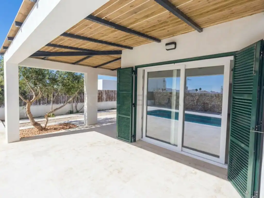 Terrassa de Casa o xalet en venda en Alaior amb Aire condicionat, Terrassa i Piscina