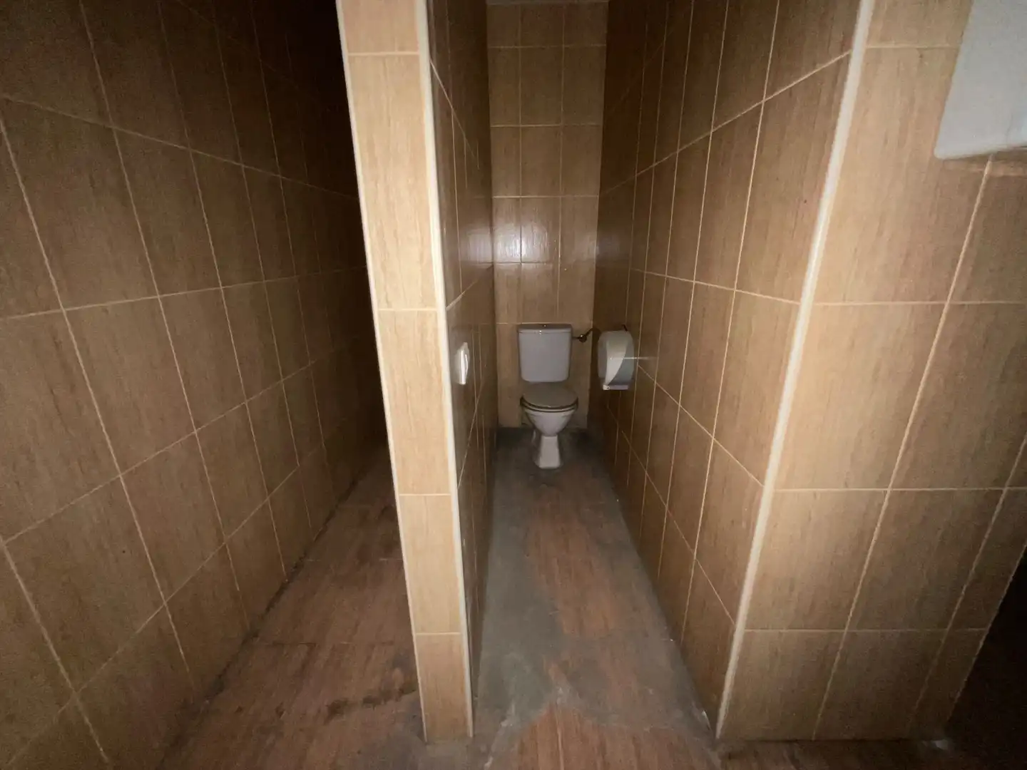 Baño de Nave industrial de alquiler en Villanueva de Algaidas