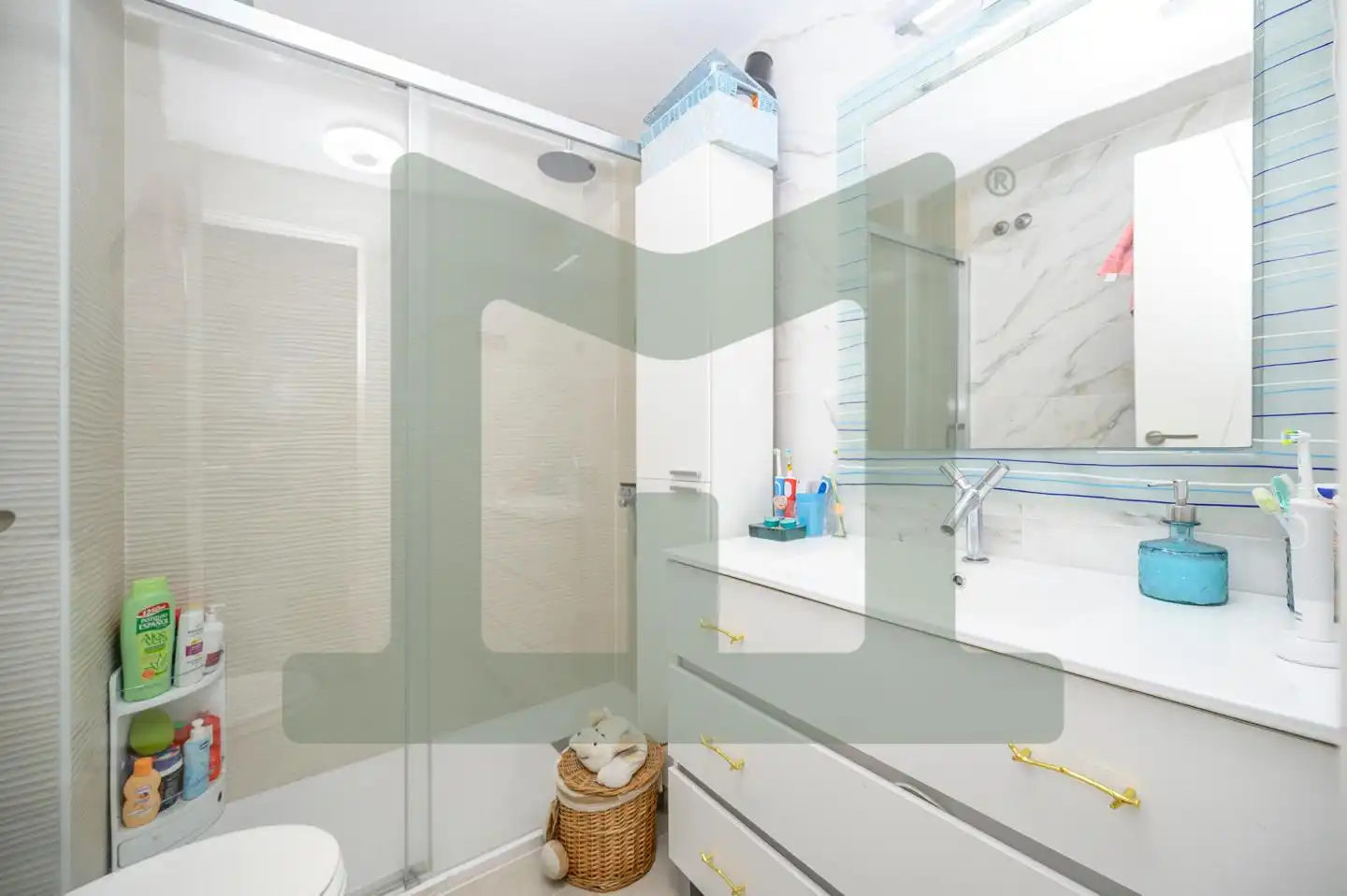 Bathroom of Detached homes for sale in Parla  with Air Conditioner, Heating and Private garden