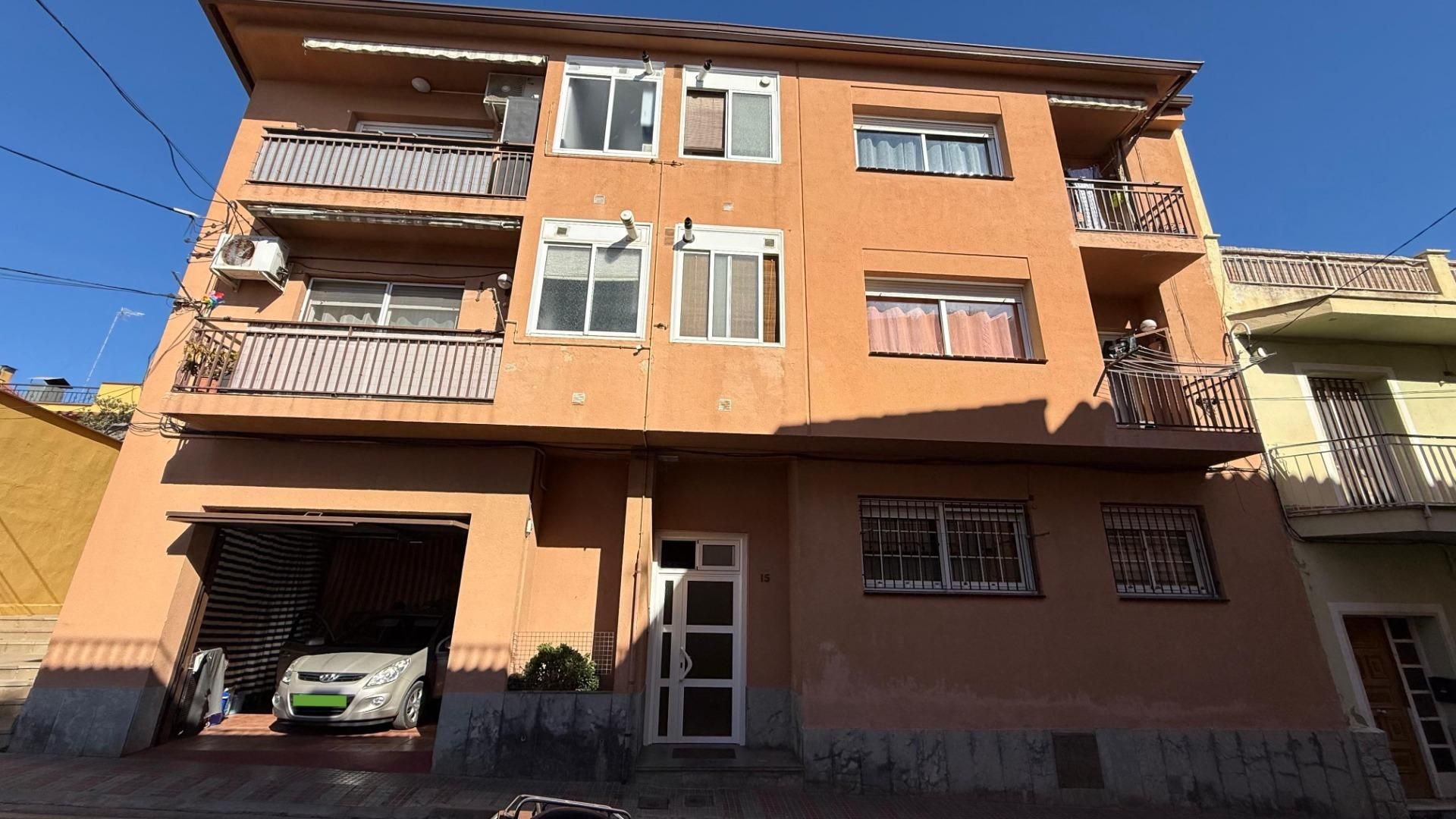 Vista exterior de Pis en venda en Palafolls amb Terrassa