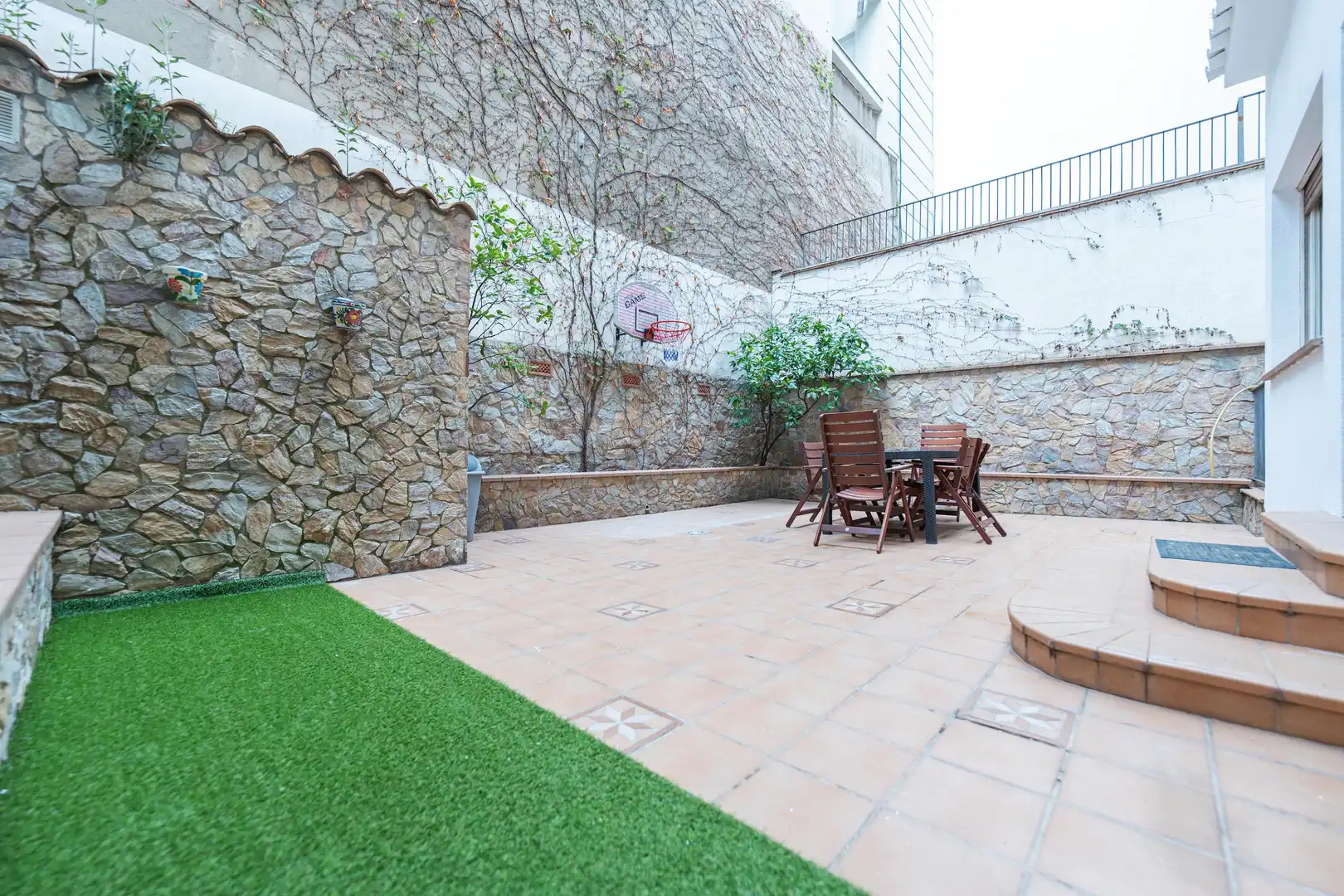Mini appartamento con giardino in vendita a 17 Carrer del Nord