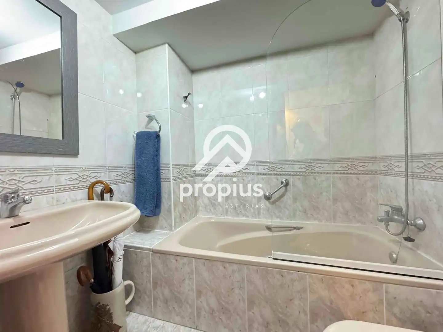 Piso en venta en Pedro Antonio Menendez, Parque San Francisco - Uría